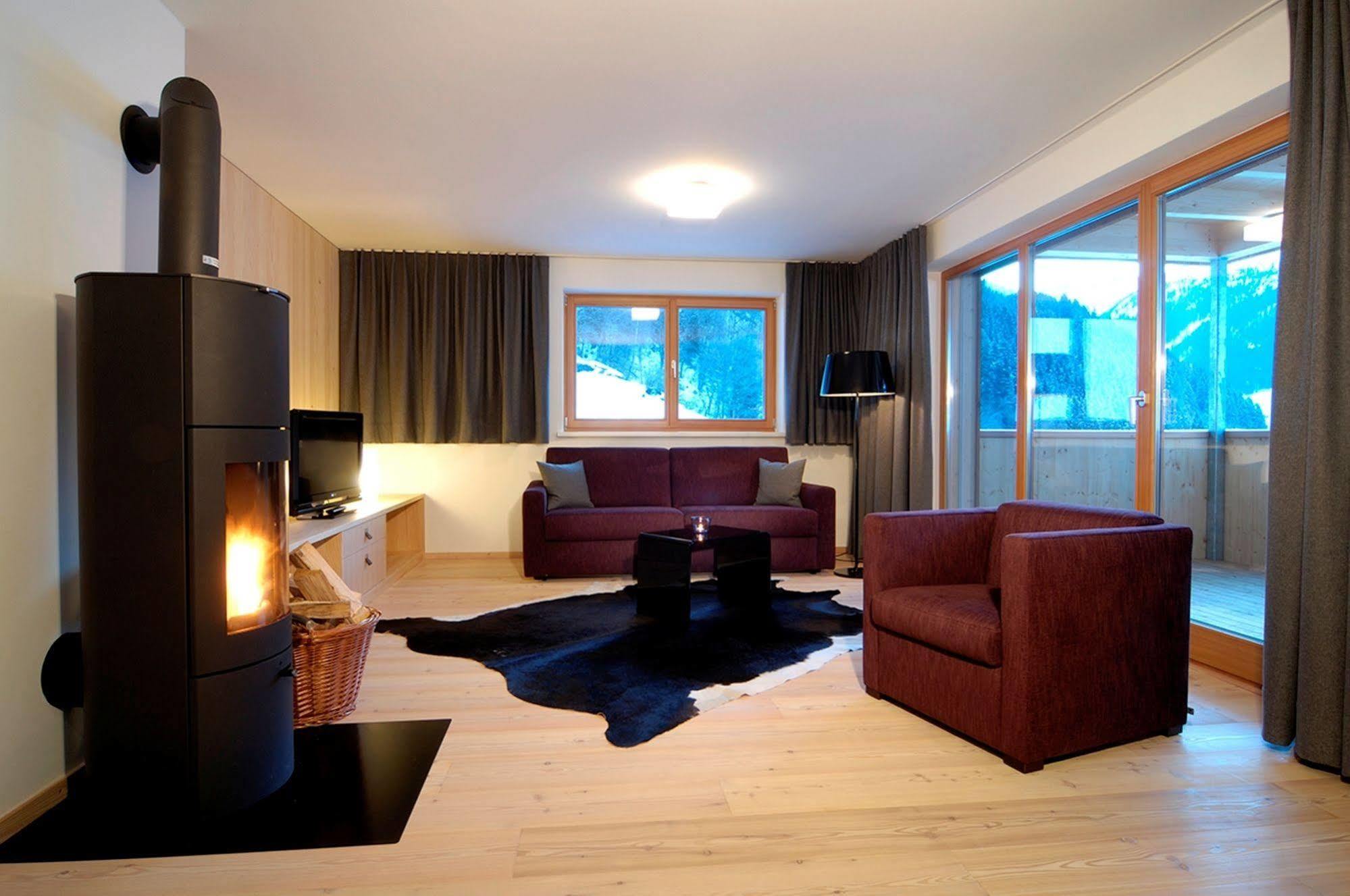 Hotel Monika Гашум Экстерьер фото